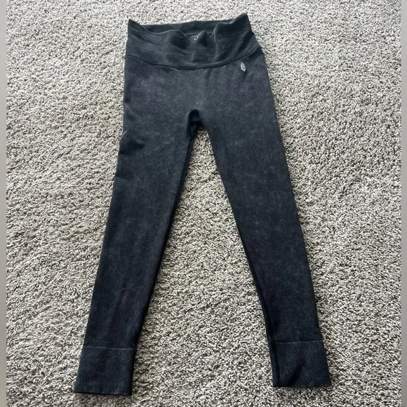 ❌NOT FOR SALE❌Free People Movement Leggings - Picture 2 of 5